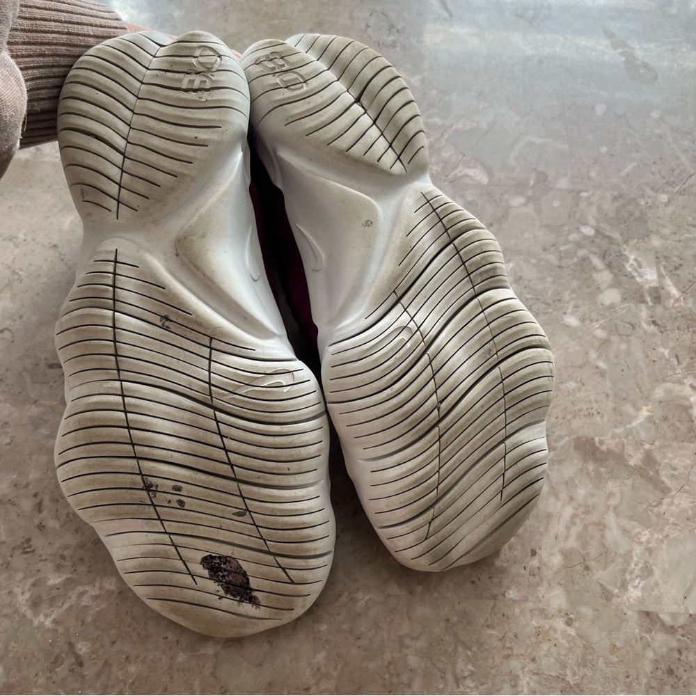 Nike Pink and Black Slip-On Sneakers - Picture 4 of 4